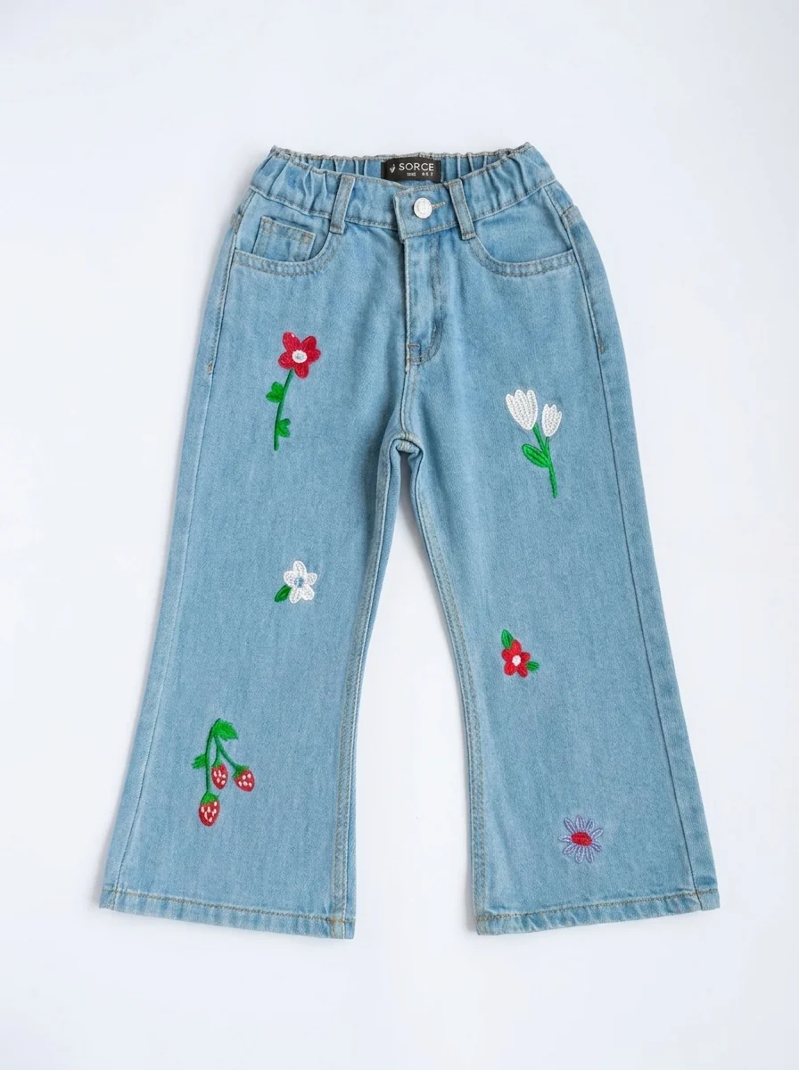 Pants_flat_lay_product_photo_202607011443