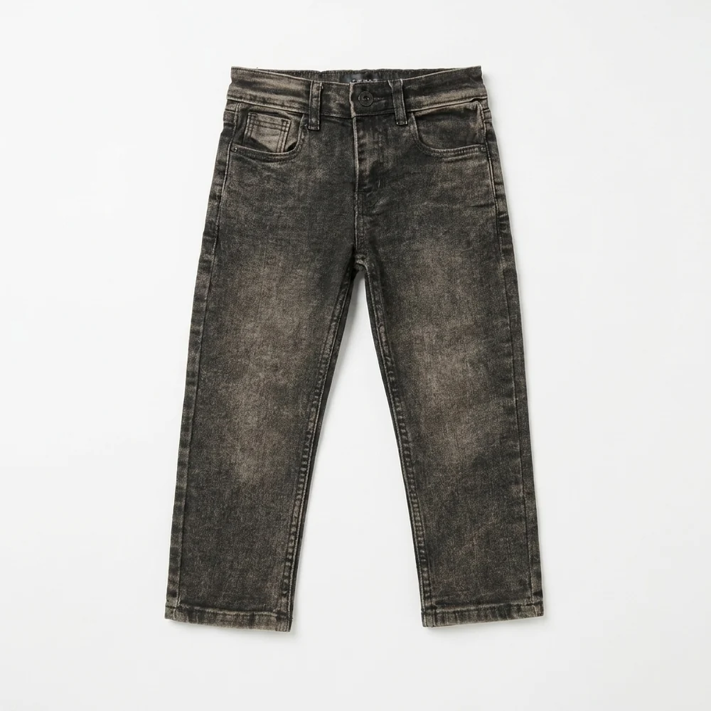T-shirt_flat_lay_product_photo_202606271832